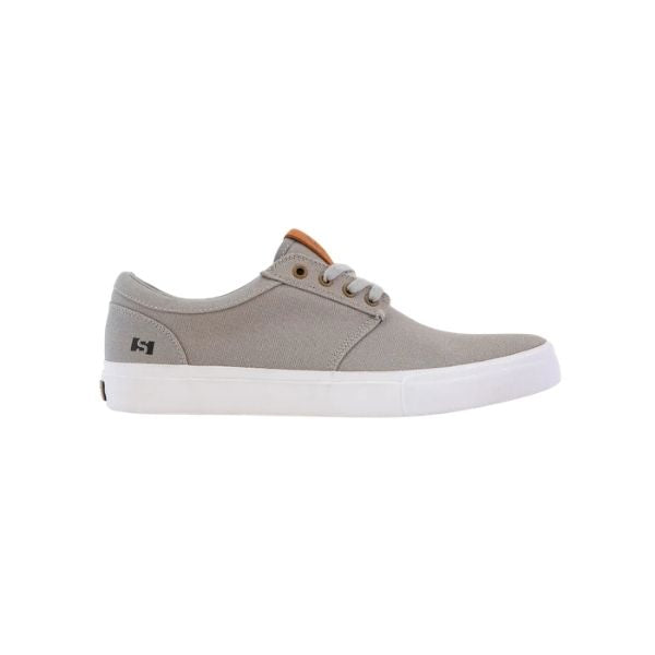 Harmaa vegaaninen State Footwear Elgin Canvas -skeittikenkä valkoisella pohjalla.